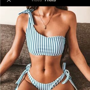 🆕 Blue and White Striped Bikini 💙🧨🐬